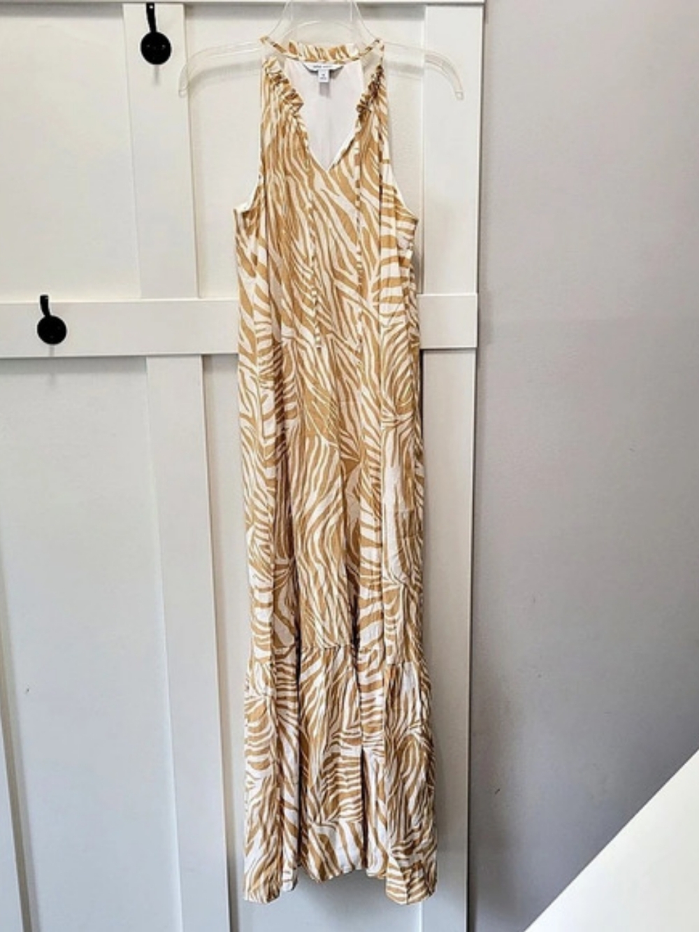 Nine West Tiered Maxi Dress in White & Tan Zebra Print Size Small
